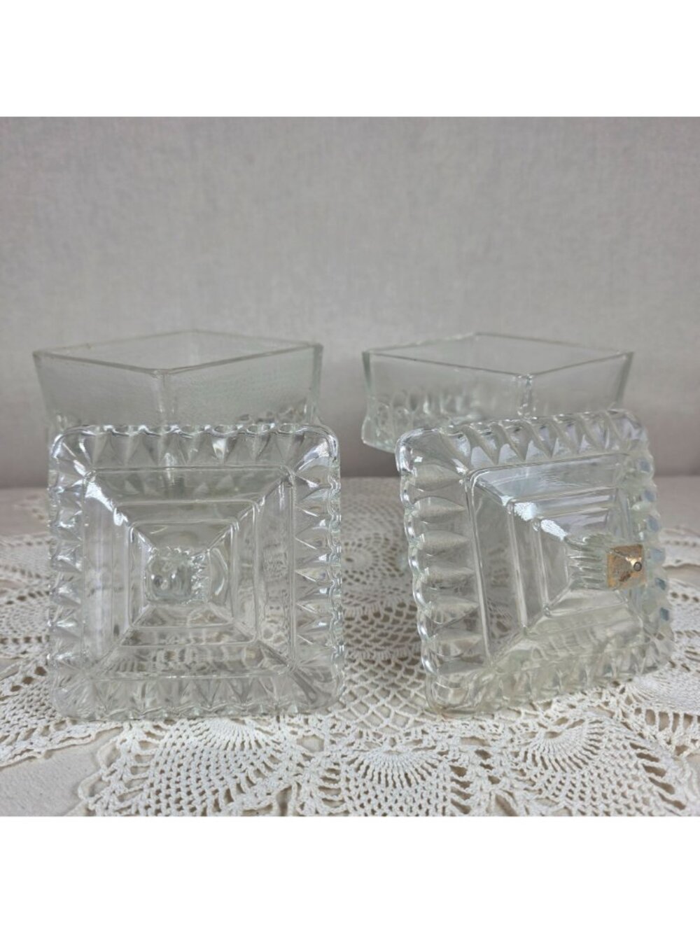 Vintage Clear Glass Pedestal Candy Dish Set of 2 Lidded Compote Pressed Glass Tr - Picture 10 of 11